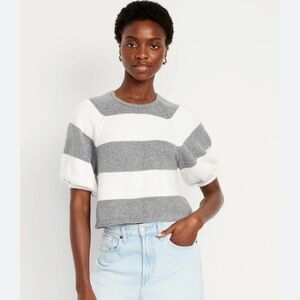 Super soft Old Navy Cropped Puff Sleeve Sweater XS